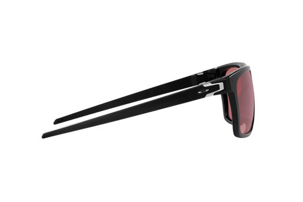 OAKLEY modello 9100 LEFFINGWELL di colore 910009
