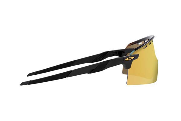 OAKLEY modello 9235 ENCODER STRIKE VENTED di colore 06
