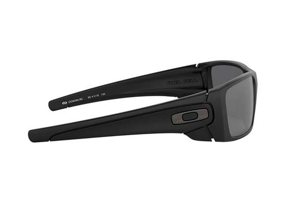 OAKLEY modello FUEL CELL 9096 di colore B3
