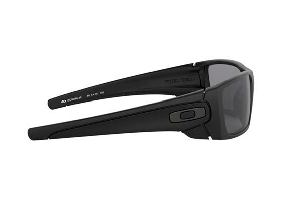 OAKLEY modello FUEL CELL 9096 di colore 30