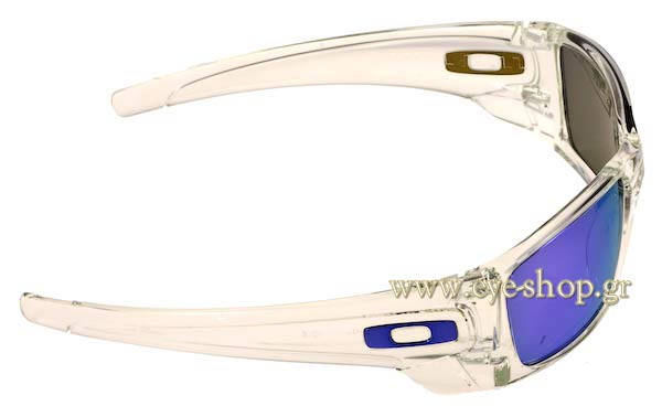 Oakley modello Fuel Cell 9096 di colore 04 violet iridium