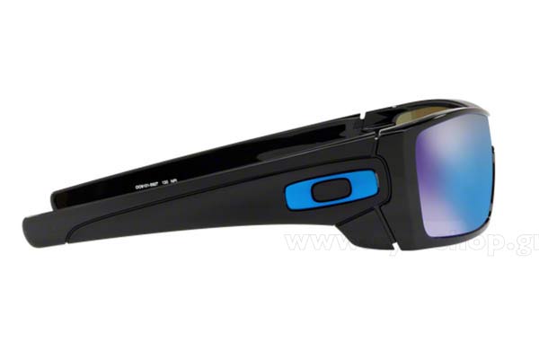 OAKLEY modello Batwolf 9101 di colore 58 POLISHED BLACK