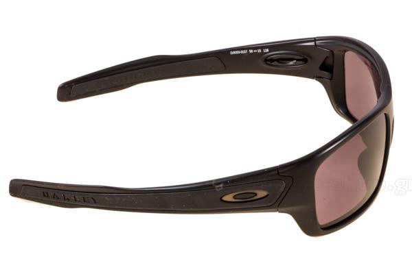 Oakley Junior modello Turbine XS 9003 di colore 01