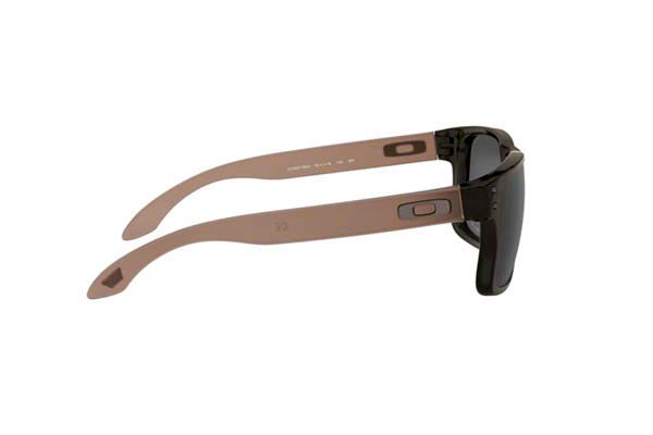 Oakley Junior modello HOLBROOK XS 9007 di colore 08