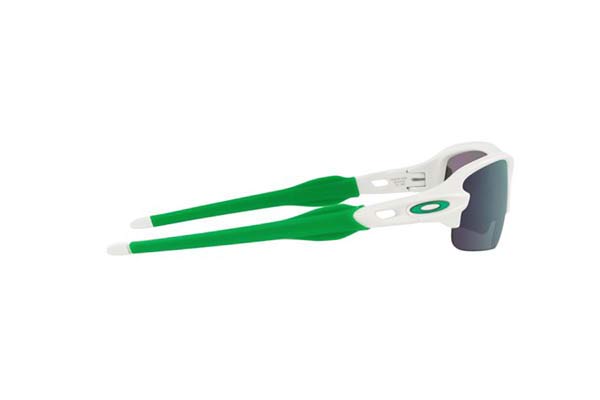 Oakley Junior modello 9008 FLAK XXS di colore 900808