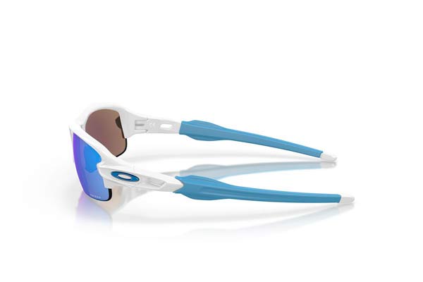Oakley Youth modello 9008 FLAK XXS di colore 06