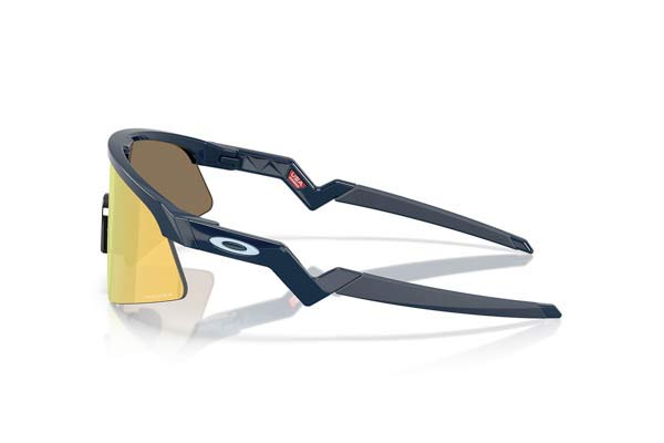 Oakley Youth modello 9015 RESISTOR SWEEP di colore 05