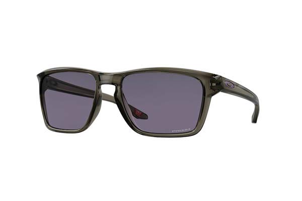 Oakley modello SYLAS 9448 di colore 31