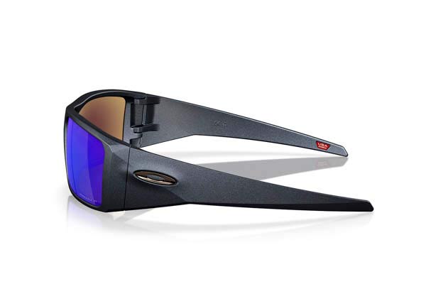 Oakley modello 9231 HELIOSTAT di colore 13