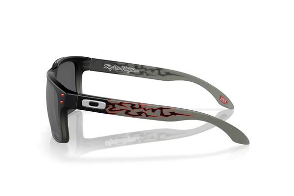 Oakley modello HOLBROOK 9102 di colore Z0