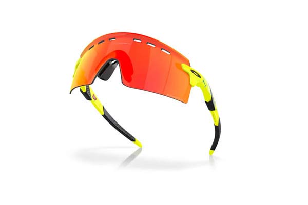 Oakley modello 9235 ENCODER STRIKE VENTED di colore 19