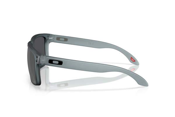 Oakley modello 9102 HOLBROOK di colore Z4