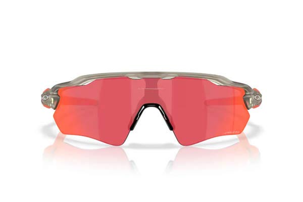 Oakley modello 9208 RADAR EV PATH di colore F8