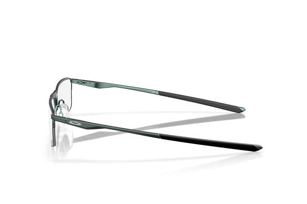 Oakley modello 3218 SOCKET 5.5 di colore 12