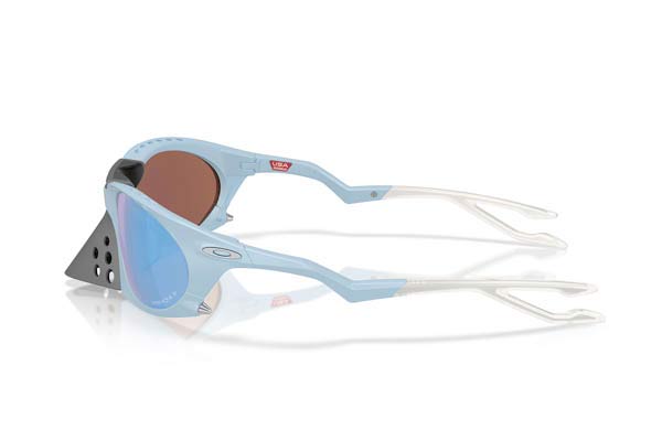 Oakley modello 9437 PLANTARIS di colore 04