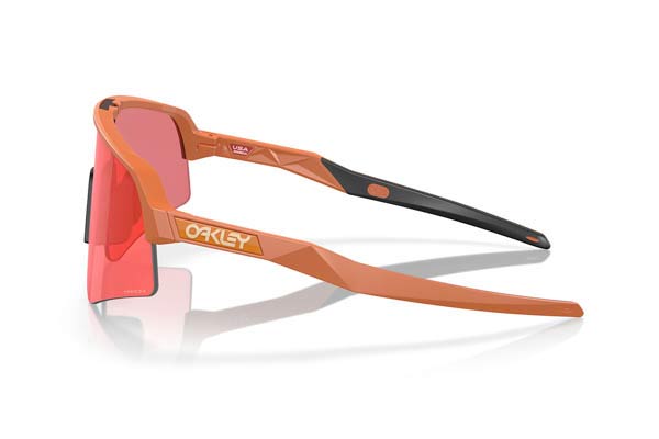 Oakley modello 9465 SUTRO LITE SWEEP di colore 29