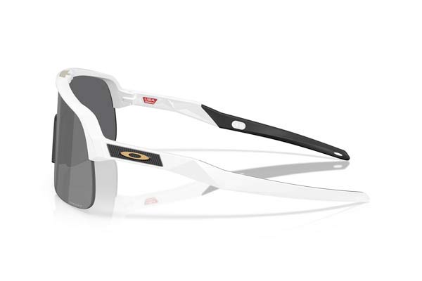 Oakley modello 9496 SUTRO LITE S di colore 13