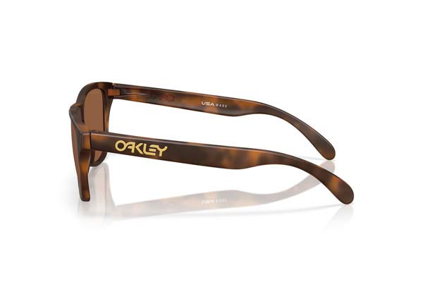 Oakley modello 9508 FROGSKINS S di colore 03