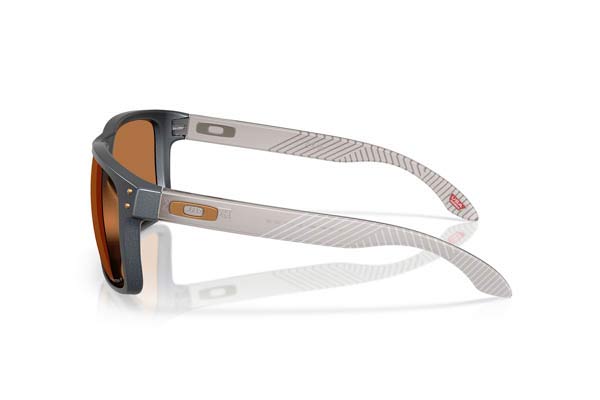 Oakley modello 9417 HOLBROOK XL di colore 49