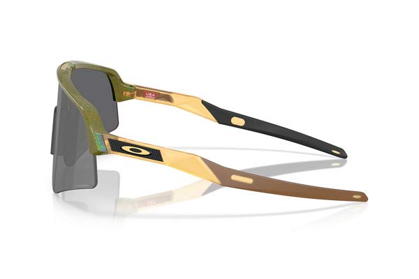 Oakley modello 9465 SUTRO LITE SWEEP di colore 35