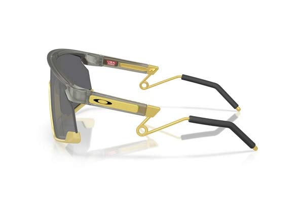 Oakley modello 9237 BXTR METAL di colore 14