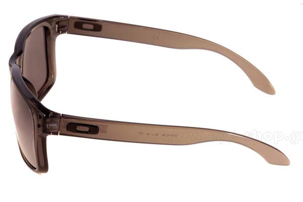 Oakley modello Holbrook 9102 di colore 24 Black Iridium