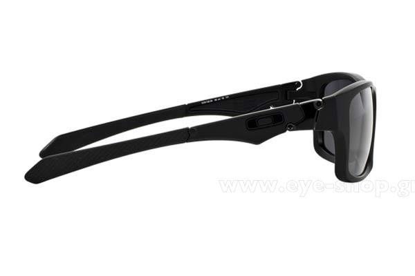 Oakley model Jupiter Squared and color 9135 09 polarized