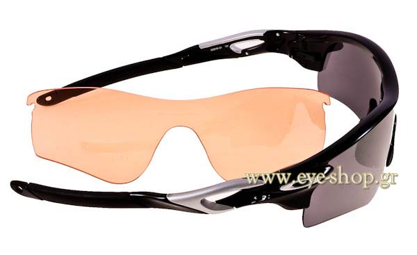 Oakley modello Radarlock di colore Path 9181 19 Polished Black- Black Iridium -VR28