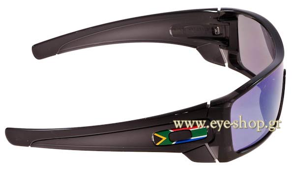 Oakley modello BATWOLF 9101 di colore 20