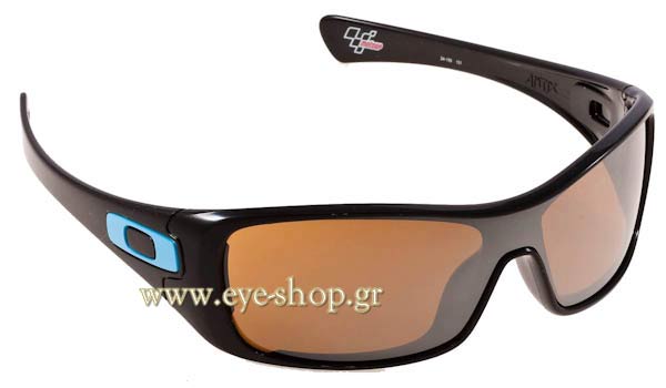 Nicky-Hayden wearing sunglasses Oakley antix 9077
