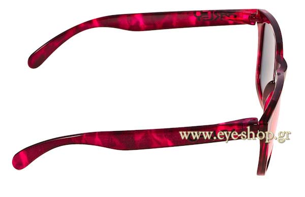 Oakley modello Frogskins 9013 di colore 24-311 Acid Tortoise Pink - Ruby Iridium