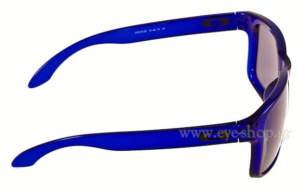 Oakley modello Holbrook 9102 di colore 29 - Crystal Blue