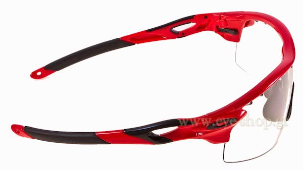 Oakley modello Radarlock di colore XL 9196 03 Photochromic
