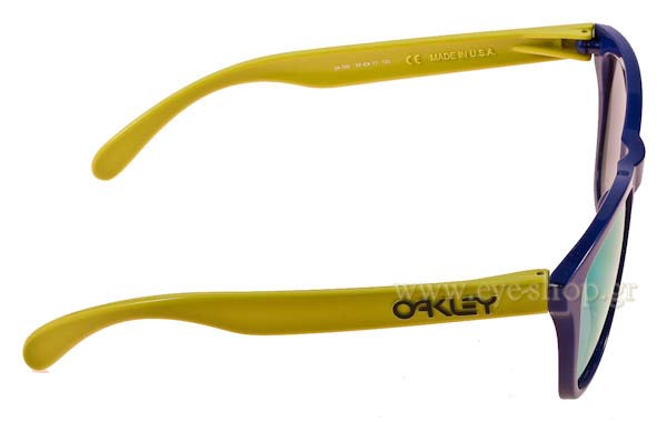 Oakley modello Frogskins 9013 di colore 24-360 Aquatique Coast blue Iridium