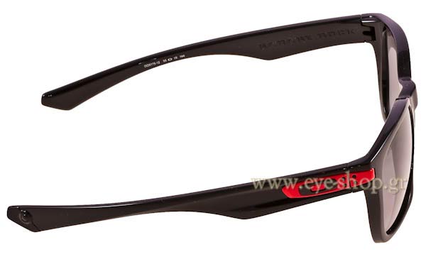 Oakley modello GARAGE ROCK 9175 di colore 12 DUCATI Grey Polarized