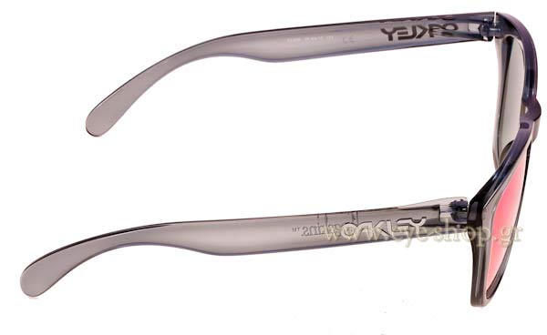 Oakley modello Frogskins 9013 di colore 03-289 Crystal Black - Positive Red iridium