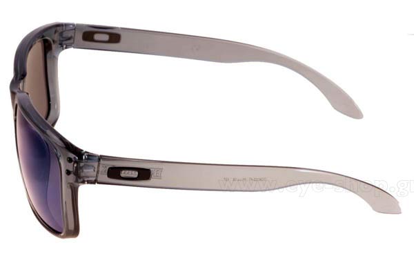 Oakley modello Holbrook 9102 di colore 47 Crystal Black - Ice Iridium