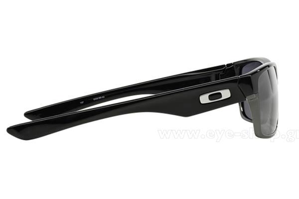 Oakley modello TwoFace 9189 di colore 02 Black - Black Iridium