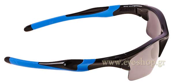 Oakley modello HALF JACKET 2.0 XL 9154 di colore 25 Black - Black Iridium
