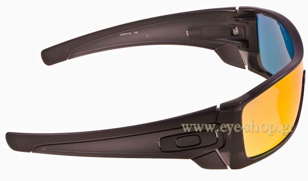 Oakley modello Batwolf 9101 di colore 38 Fire Iridium