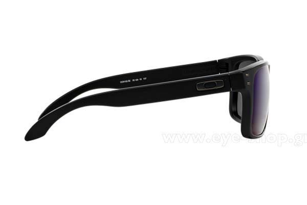 Oakley modello Holbrook 9102 di colore 52 Ice Iridium Polarized