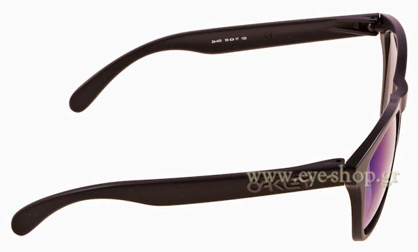 Oakley modello Frogskins 9013 di colore 24-403 ice iridium polarized