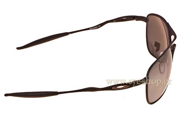 Oakley modello Crosshair 4060 di colore 10 Black Iridium Polarized