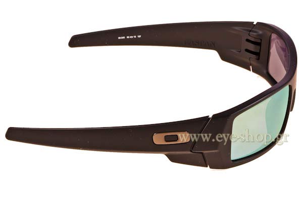 Oakley modello Gascan 9014 di colore 26-245 Emerald Iridium