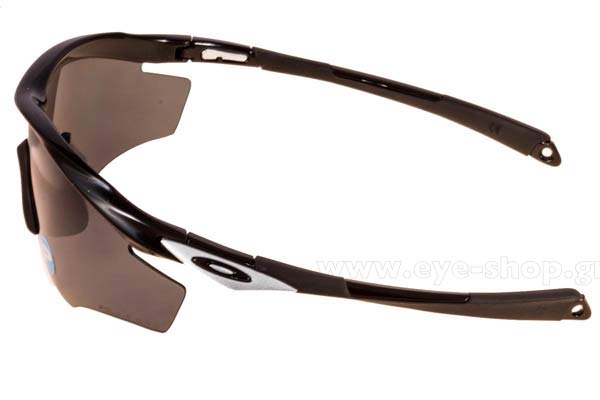 Oakley modello M2Frame 9212 di colore 05 Black - Black Iridium Polarized