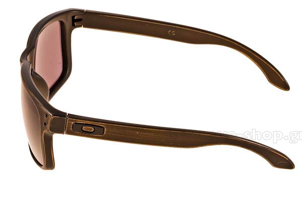 Oakley modello Holbrook 9102 di colore 57 Bronze Decay Warm Grey