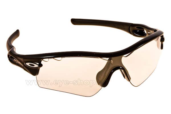  Vicky-Hatzivasileioy wearing sunglasses Oakley radar