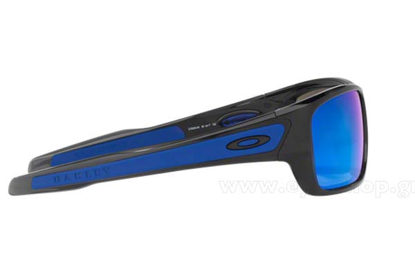 Oakley modello Turbine 9263 di colore 05
