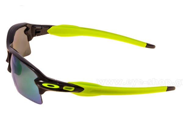 Oakley modello 9188 FLAK 2.0 XL di colore 09 Jade Iridium Polarized