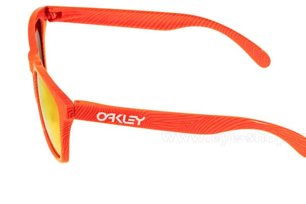 Oakley modello Frogskins 9013 di colore 53 atomic orange fire iridium